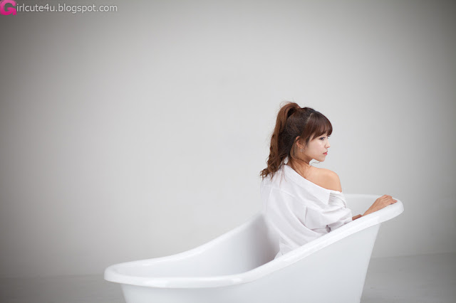 6 Lee Eun Hye - White Shirt and Bath Tub-very cute asian girl-girlcute4u.blogspot.com