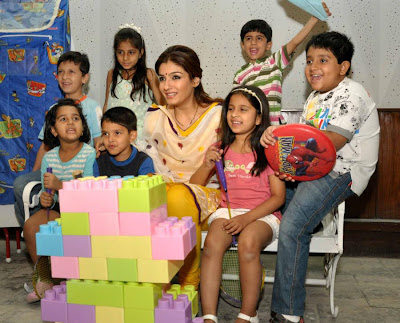 raveena tandon at children