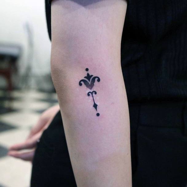 30 tatuagens ornamentais incríveis que vão te inspirar!