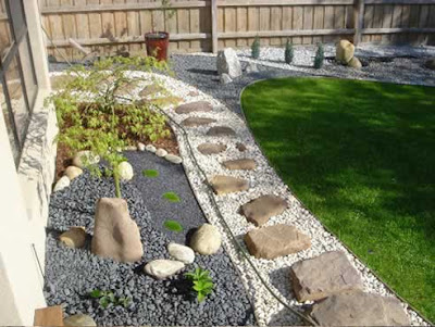 Make your garden stunning and distinctive with decorative pieces 