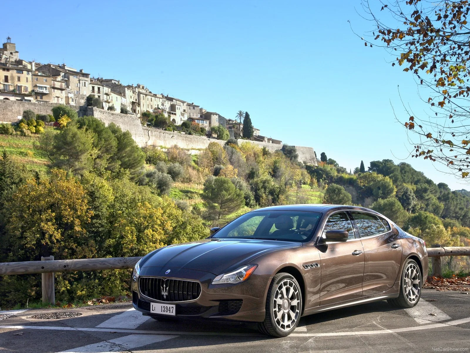 Hình ảnh siêu xe Maserati Quattroporte 2013 & nội ngoại thất