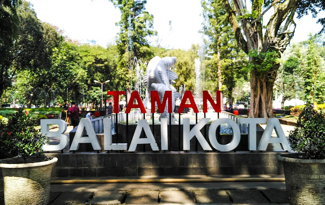 Taman Balai Kota Bandung Yang Kekinian