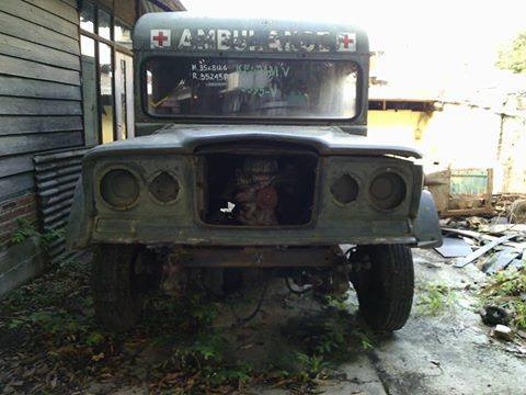 BAHAN MOBIL  KUNO  Jeep  M725 BANDUNG LAPAK MOBIL  DAN 