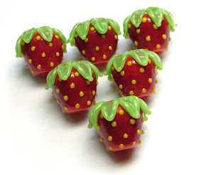 Lampwork glass strawberry beads