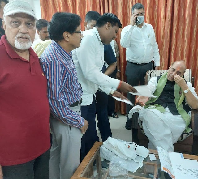 Good News for 67 Lakh EPS 95 Pensioners: NAC के प्रतिनिधि मंडल ने रक्षामंत्री श्री राजनाथ सिंह से उनके आवास पर मिलकर उनको EPS 95 पेंशन 7500+DA वृद्घि की माँग से अवगत कराया