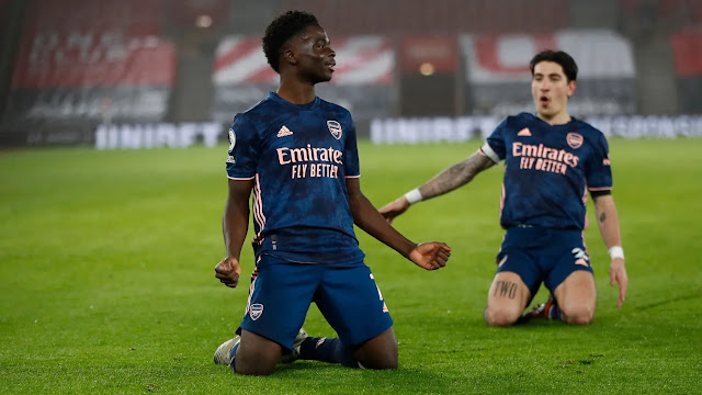 Arsenal star Bukayo Saka celebrates a goal