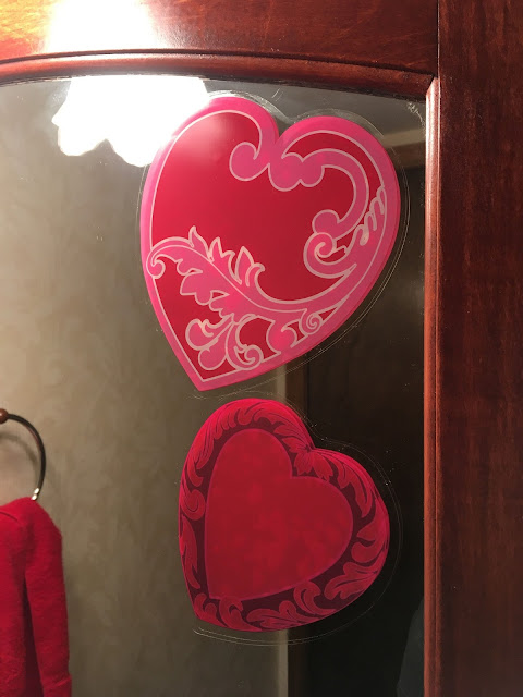 Ideas on how to decorate the interior of your home for Valentine's Day.