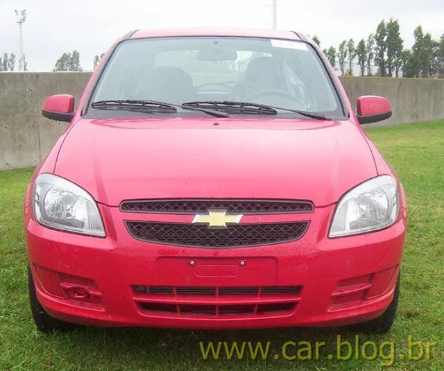 Chevrolet Celta 2012 - vermelho