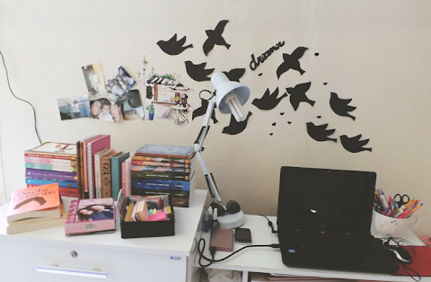 Minha escrivaninha / My Desk ♥