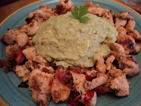 pollo con guacamole alba hogar