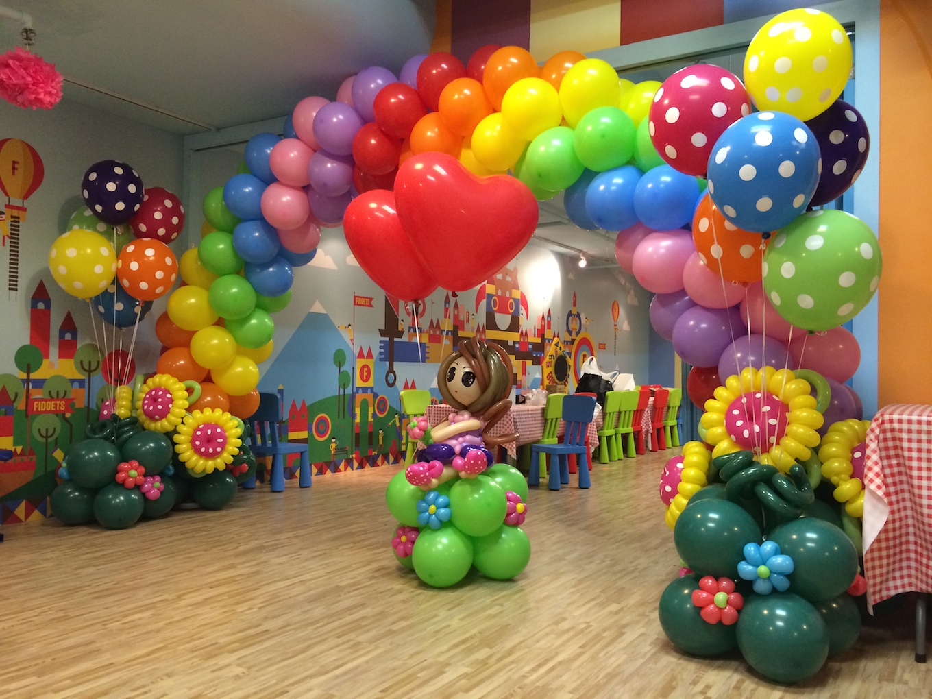  Birthday  Party  Organizer Balloon decorations  in Delhi 