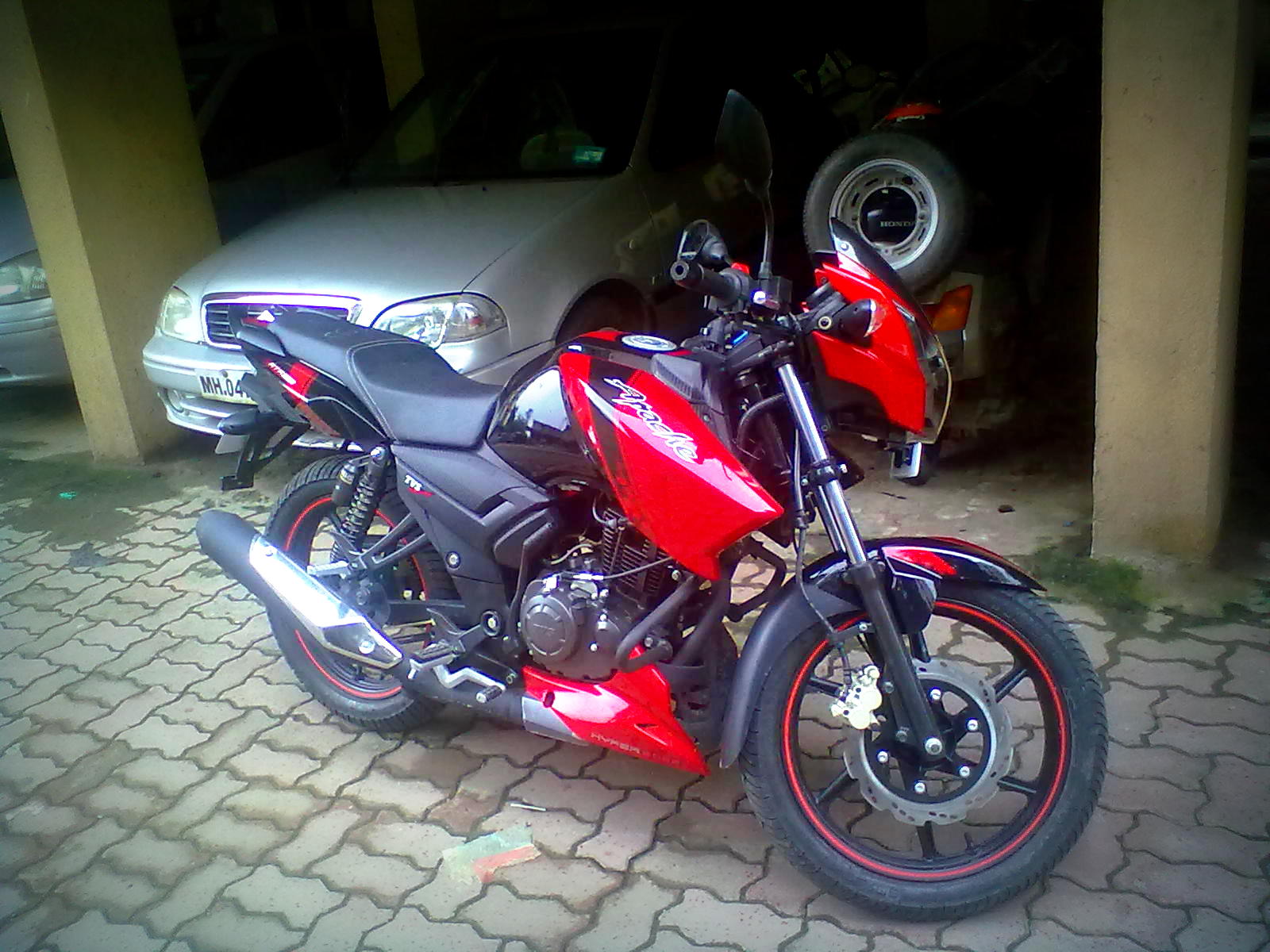 its a young bike for the young India..... i love my bike..:)