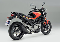 Suzuki SFV650AZ Gladius Limited Edition (2012) Rear Side