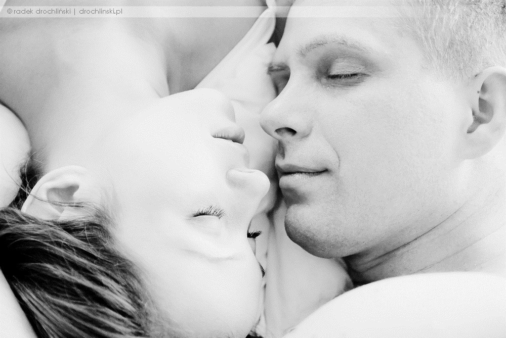 © www.drochlinski.pl,fotograf warszawa,fotograf ząbki,sesja narzeczeńska,sesja narzeczeńska warszawa,e-session,e-session warszawa,zdjęcia pościelowe,pościelowa sesja narzeczeńska,sesja narzeczeńska w bieliźnie,sesja narzeczeńska w łóżku