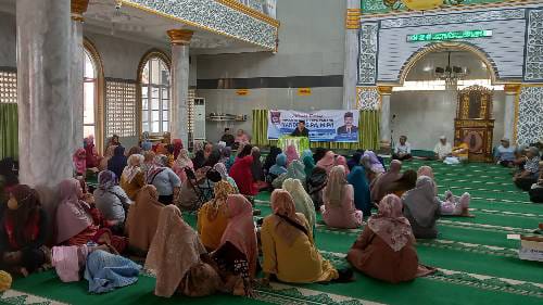 Reses Anggota DPRD Padang Yandri di Masjid Jamiatul Huda Ketaping Kuranji, Warga Sampaikan Harapkannya