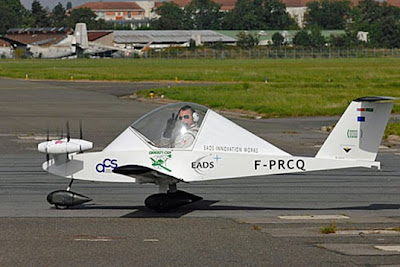 Cri-Cri - the smallest electric aircraft in the world