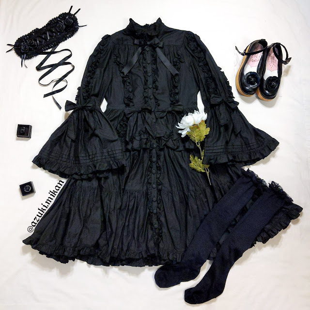 Lolita fashion flatlay coordinate featuring Standing Collar Princess OP in black from Physical Drop