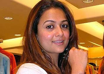 Amrita Arora Without Makeup Pictures