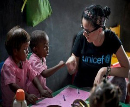 Katy Perry Visit Madagascar Children With UNICEF