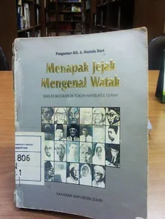 Sampul Buku Menapak Jejak Mengenal Watak Cet. Pertama: November 1994 image: dokumentasi www.rmi-nu.or.id