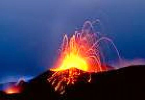 Total Lunar Eclipse Dominated By Infinite Power And Volcanic Imagination