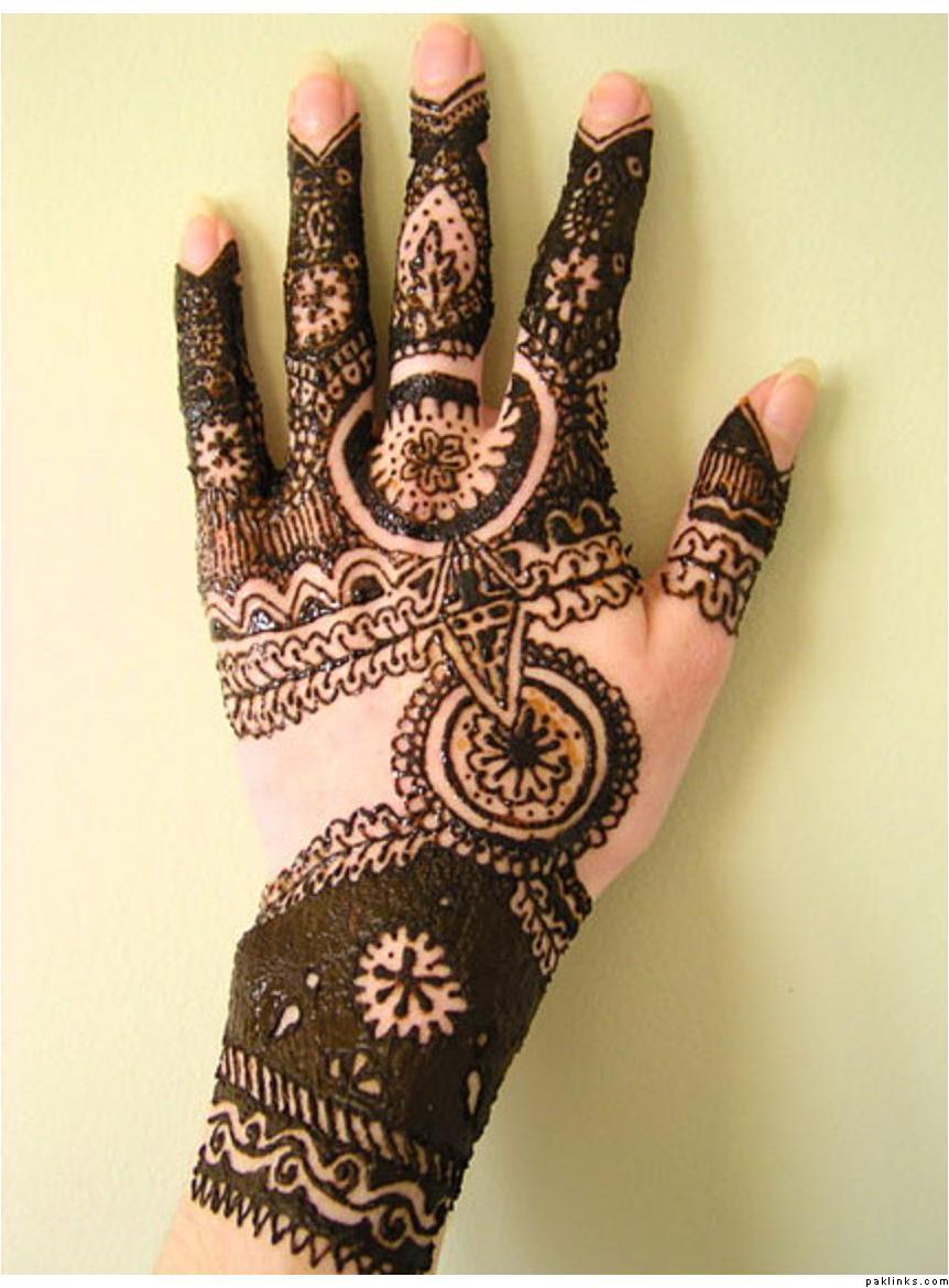 18 Fashion: Henna Mehndi Design