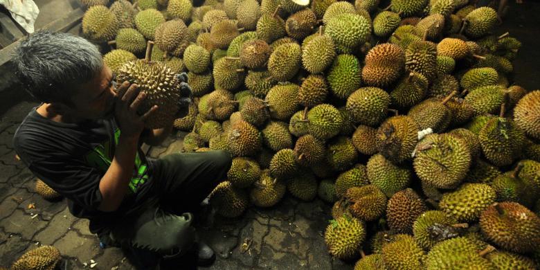 7 Cara memilih Durian  Yang Bagus Agar Tidak Tertipu 