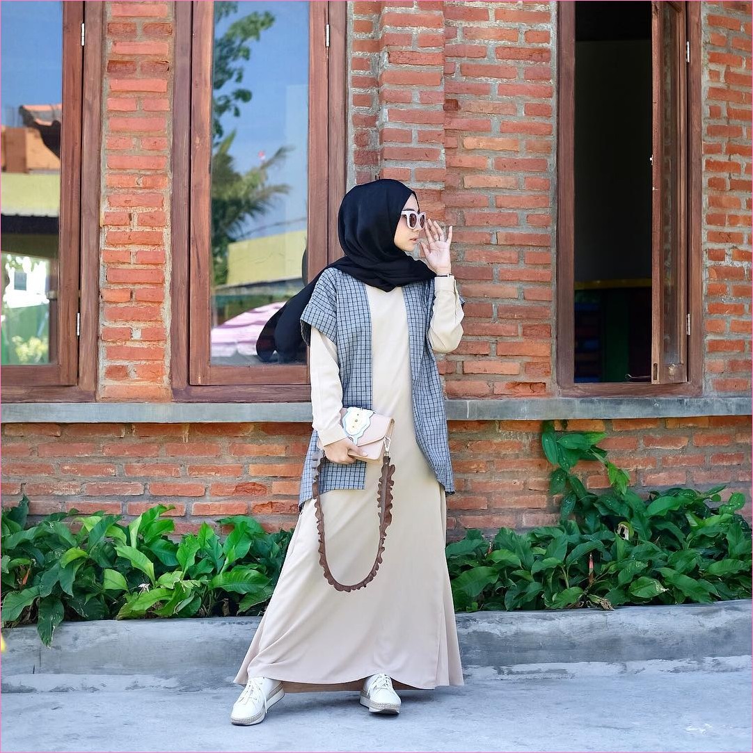  Buat kau yang masih resah dalam mencari 99+ Model Baju Muslim 2018 Ala Selebgram