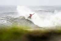 surf30 olimpiadas FRA ath Michel Bourez ath ph Sean Evans ph