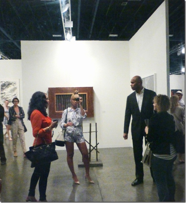 beyonce-art-show-hot-4