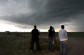 Mengejar angin topan di Tornado Alley