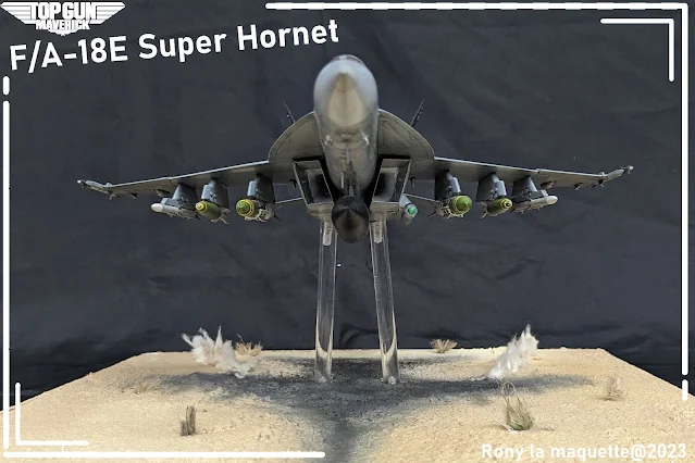 Diorama F/A-18E Super-Hornet de Top Gun : Maverick.