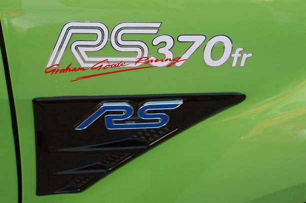 2010 Ford Focus RS Tuned - emblem view