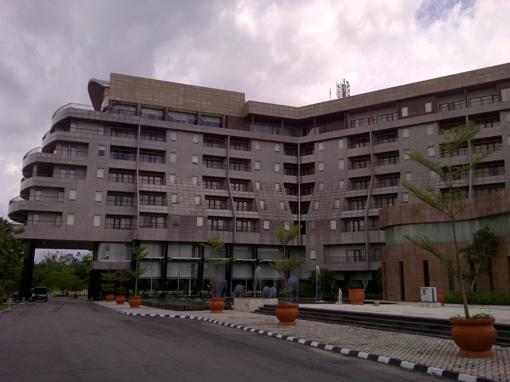Catatan Si Goiq Review Hotel  Labersa Grand Hotel Pekanbaru 