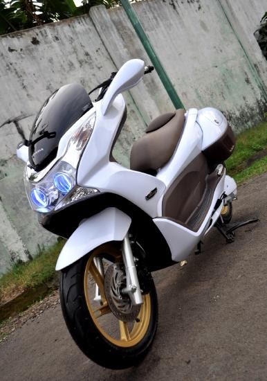 Honda PCX Minimalis New