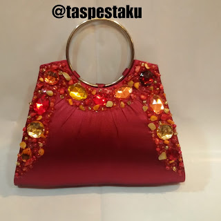 Tas Pesta Pegangan Merah Maroon