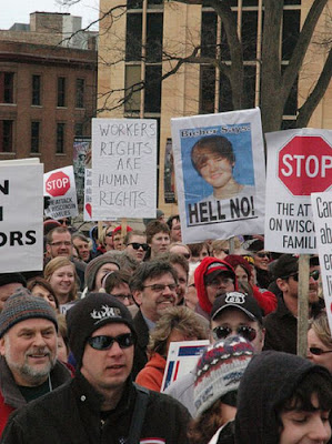 Best Protest Signs At The Wisconsin Capitol Seen On lolpicturegallery.blogspot.com