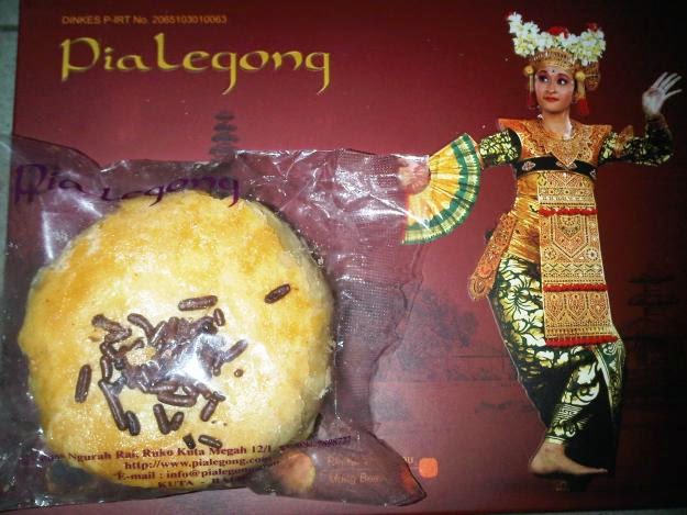  Pia  Legong  Pia  Legendaris Asli Bali Pie Susu Dhian Pia  