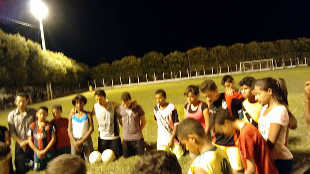 I Torneio de Esporte Maluco do Clube de Jovens Unidos em Cristo de Itacarambi-MG