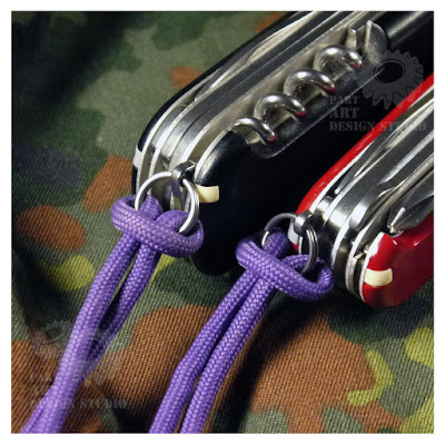 Paracord on the key ring of Victorinox Delux Tinker 1.4723