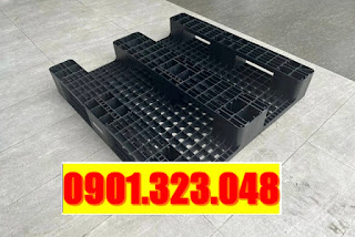 Pallet%20nh%E1%BB%B1a%201000x1000x165%203%20ch%C3%A2n%20%C4%91en%20(2).jpg