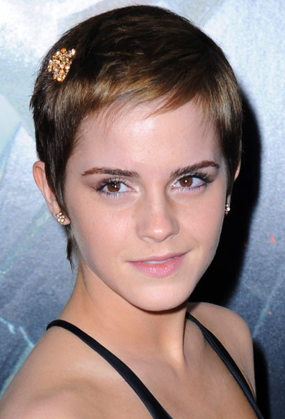 Emma Watson makeup without-11