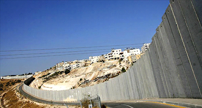 Resultado de imagem para muro construido na palestina