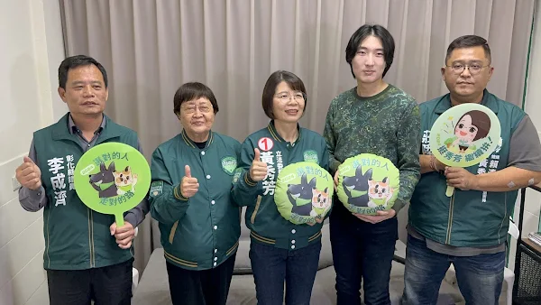 ▲黃秀芳說，她相信選民的眼睛是雪亮的，每個人進立法院的目的不一樣，她進立法院的目的只有一個「服務鄉親」，呼籲鄉親「選對的人、走對的路」。（記者林明佑攝）