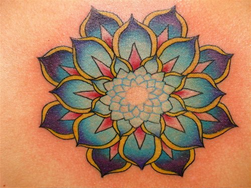 tengol Top 10 Lotus Flower Tattoos Design Picture 2012 Men Women