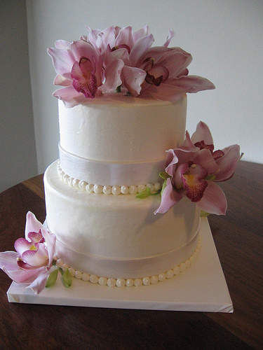 Small Simple Wedding Cakes