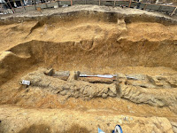 Seven-Foot Sword unearthed from 1,600 year old burial mound in Japan.