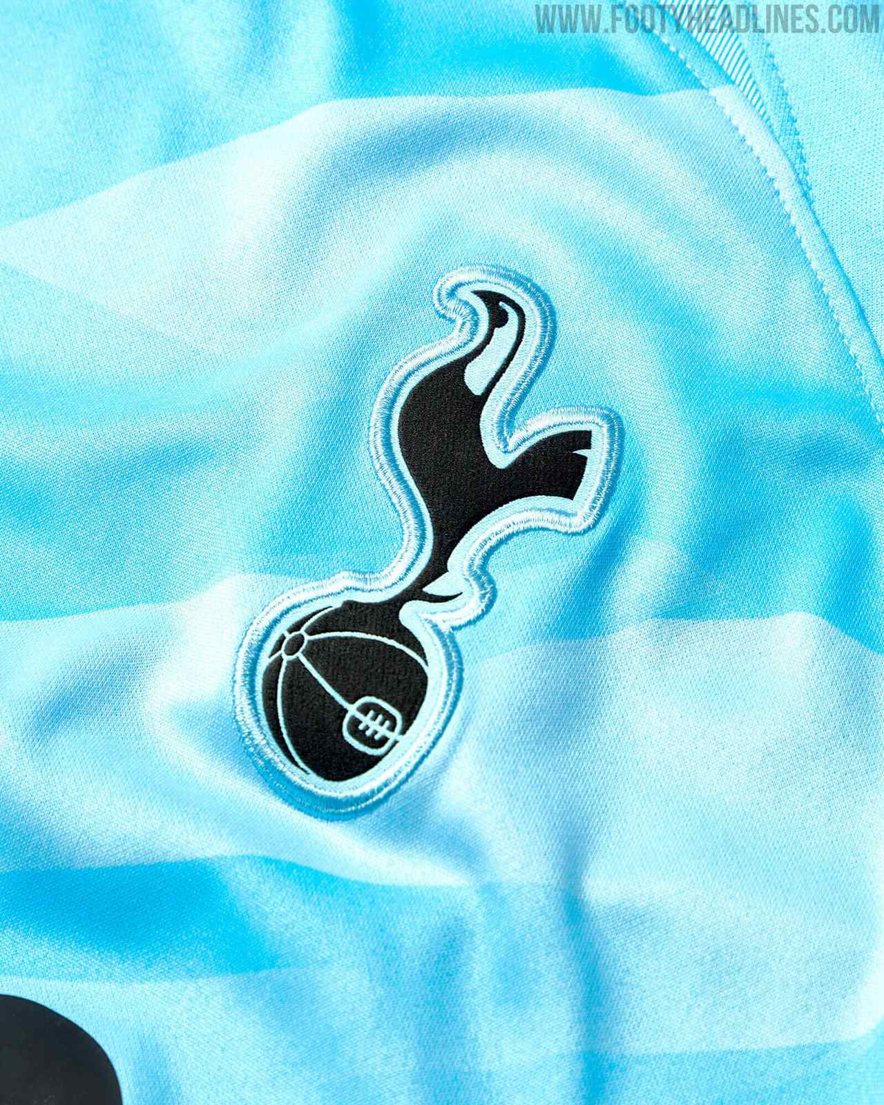 Tottenham Hotspur 2023 Goalkeeper Men Soccer Jersey - Zorrojersey