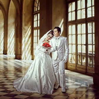 Foto Pre Wedding dengan Konsep Indoor dan Outdoor
