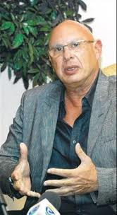 Pedro Catrain dice que Leonel quiere sustituir la Constitución por la aclamación